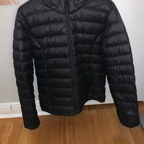 Aritzia light super coat - Picture 1 of 4